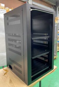 ハイエース用に設計した車載ラック